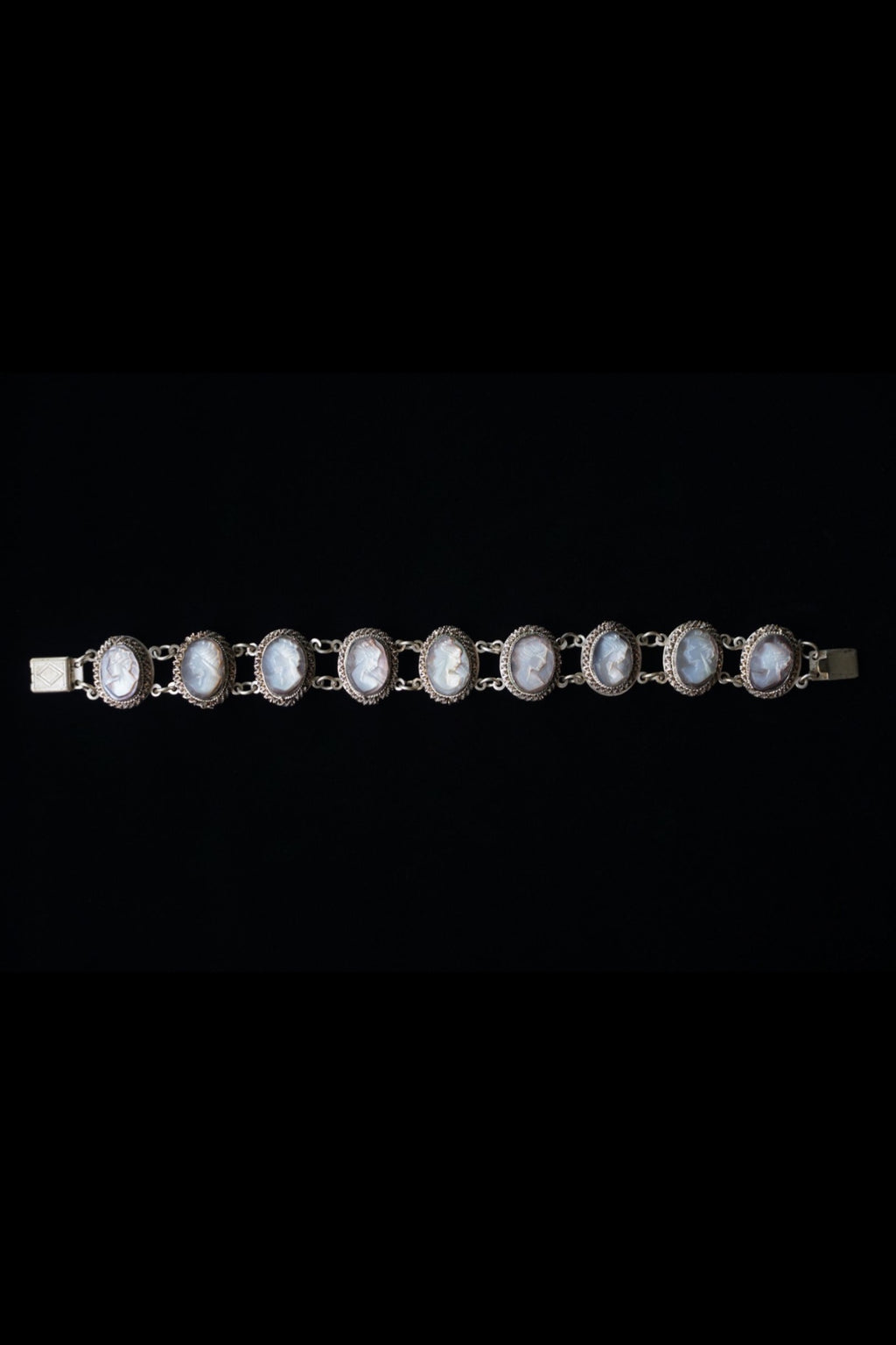 1930's Giuliano Fratti Shell Cameo Bracelet