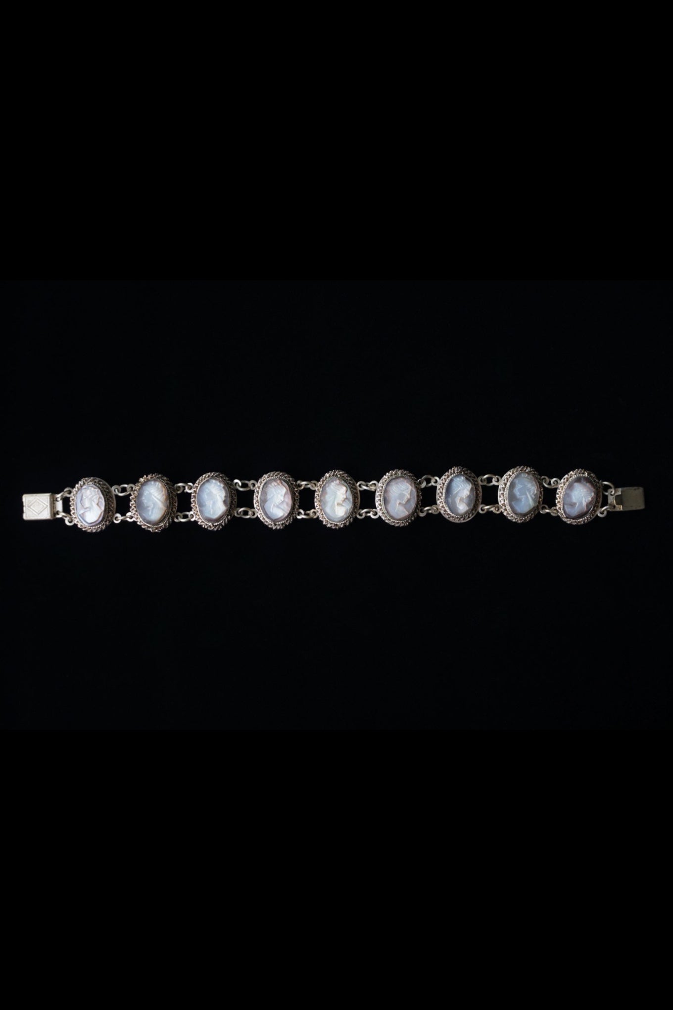1930's Giuliano Fratti Shell Cameo Bracelet