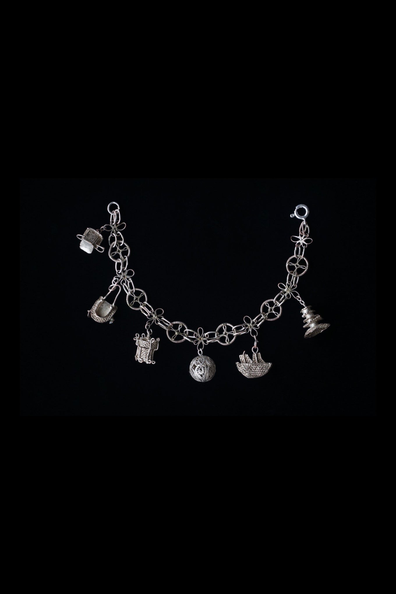 Vintage 800silver Bracelet with Filigree Charm