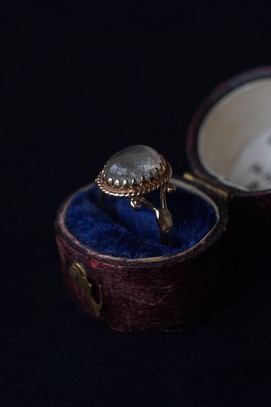 1910's 9ct Moon Stone Ring
