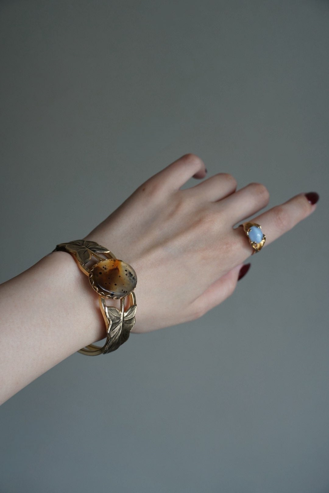 Vintage Blue Cabochon Stone Gold Ring